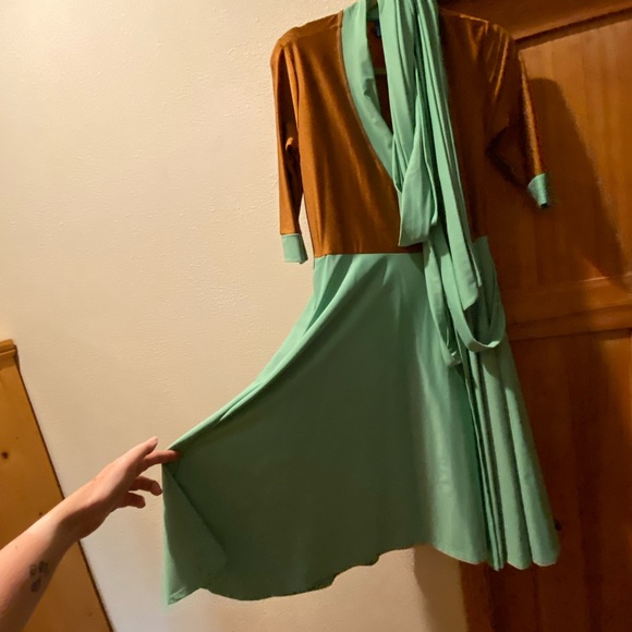 Elhoffer design Star Wars retired “Galactic Asset” Grogu  disneybound wrap dress - Picture 4 of 8